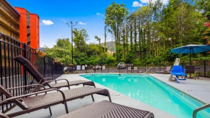 SureStay Plus Hotel by Best Western Gatlinburg - image 14